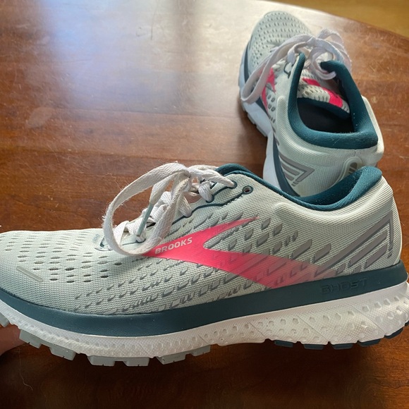 Brooks Ghost 13 Women’s Running Sneakers size 7.5 - Picture 1 of 5